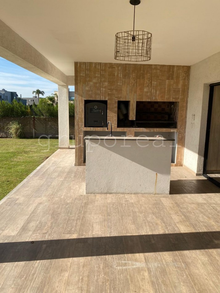 Casa en venta en Lagos De Canning