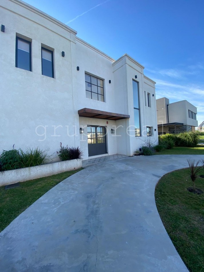 Casa en venta en Lagos De Canning