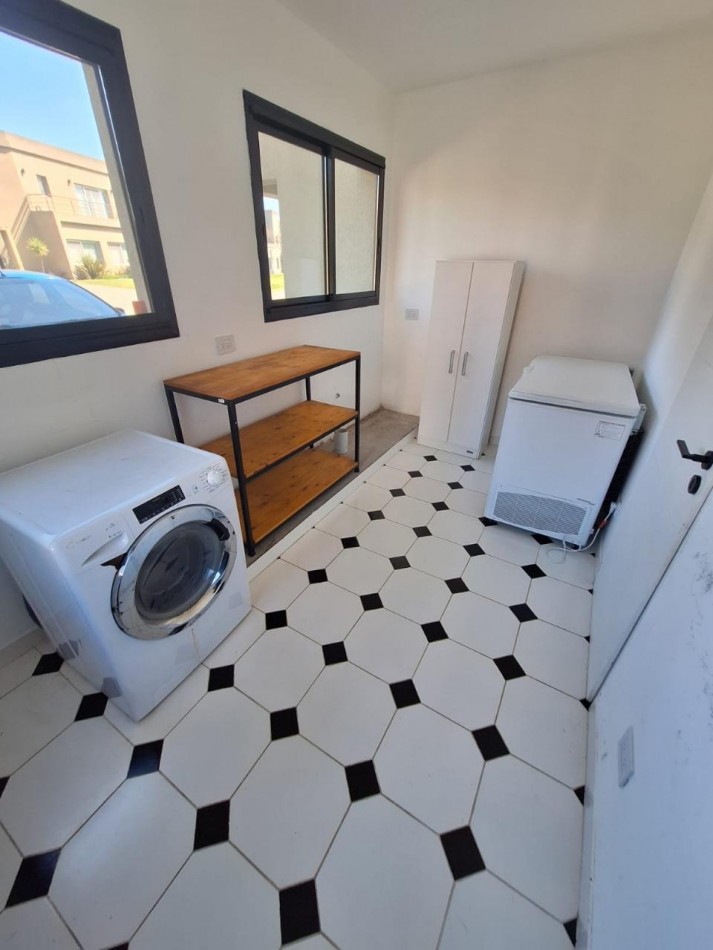 Casa en alquiler en El Ombu