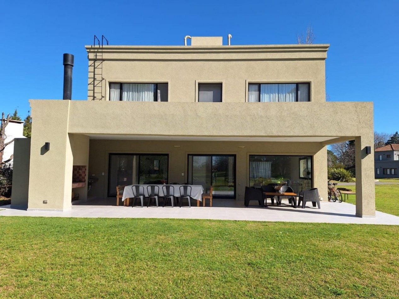 Casa en alquiler en El Ombu