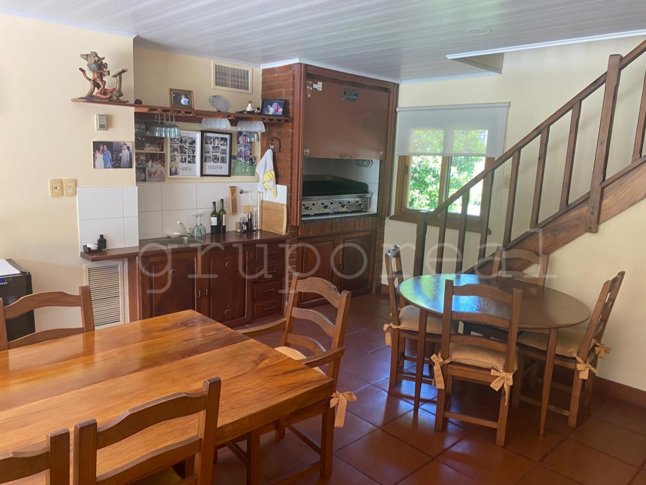 EL OMBU - 5 dormitorios sobre lote con hermosa vista al golf