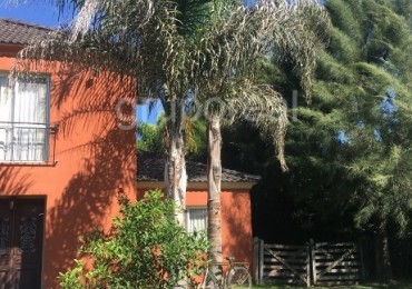 EL ROCIO - TRES DORMITORIOS Y ESCRITORIO - CON PILETA