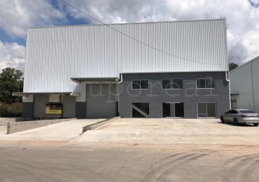POLO INDUSTRIAL EZEIZA - Nave Industrial 3000 m2 con oficinas 