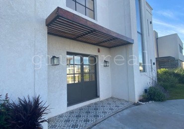 Casa en venta en Lagos De Canning
