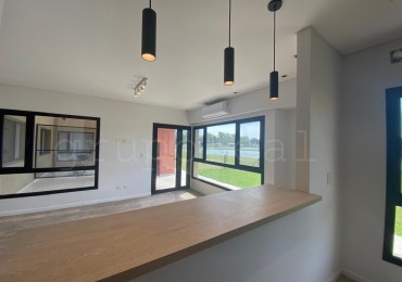 LOS TALAS - Departamento 2 ambientes con gran parque privado a la laguna