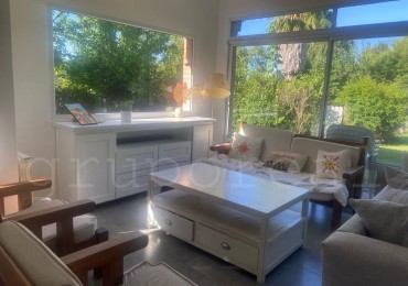 EL ROCIO - Alquiler Anual - Excelente Ubicacion cerca del ingreso al barrio - 3 dormitorios 