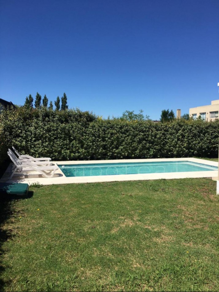 LA HORQUETA - Alquiler anual - Casa toda en una planta