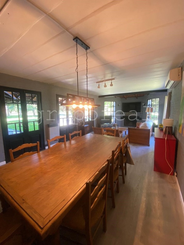 EL OMBU -  Casa sobre lote al golf con 3 dormitorios , gran playroom 