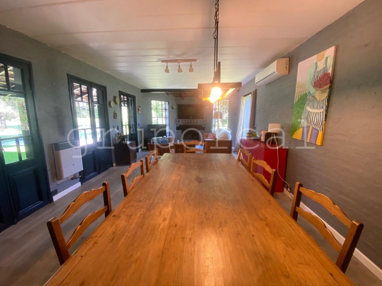 EL OMBU -  Casa sobre lote al golf con 3 dormitorios , gran playroom 