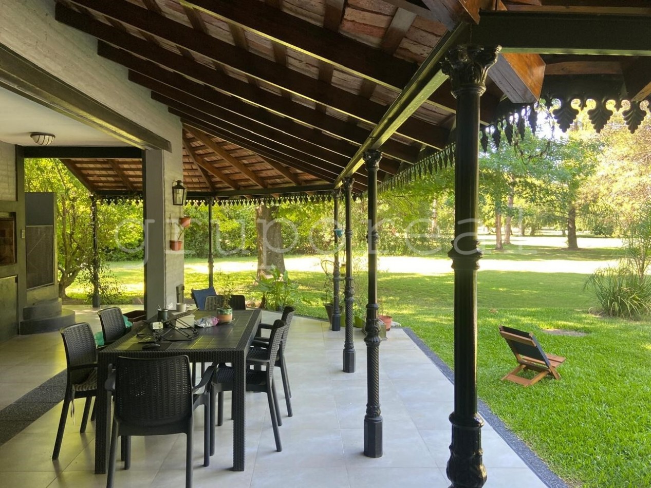 EL OMBU -  Casa sobre lote al golf con 3 dormitorios , gran playroom 