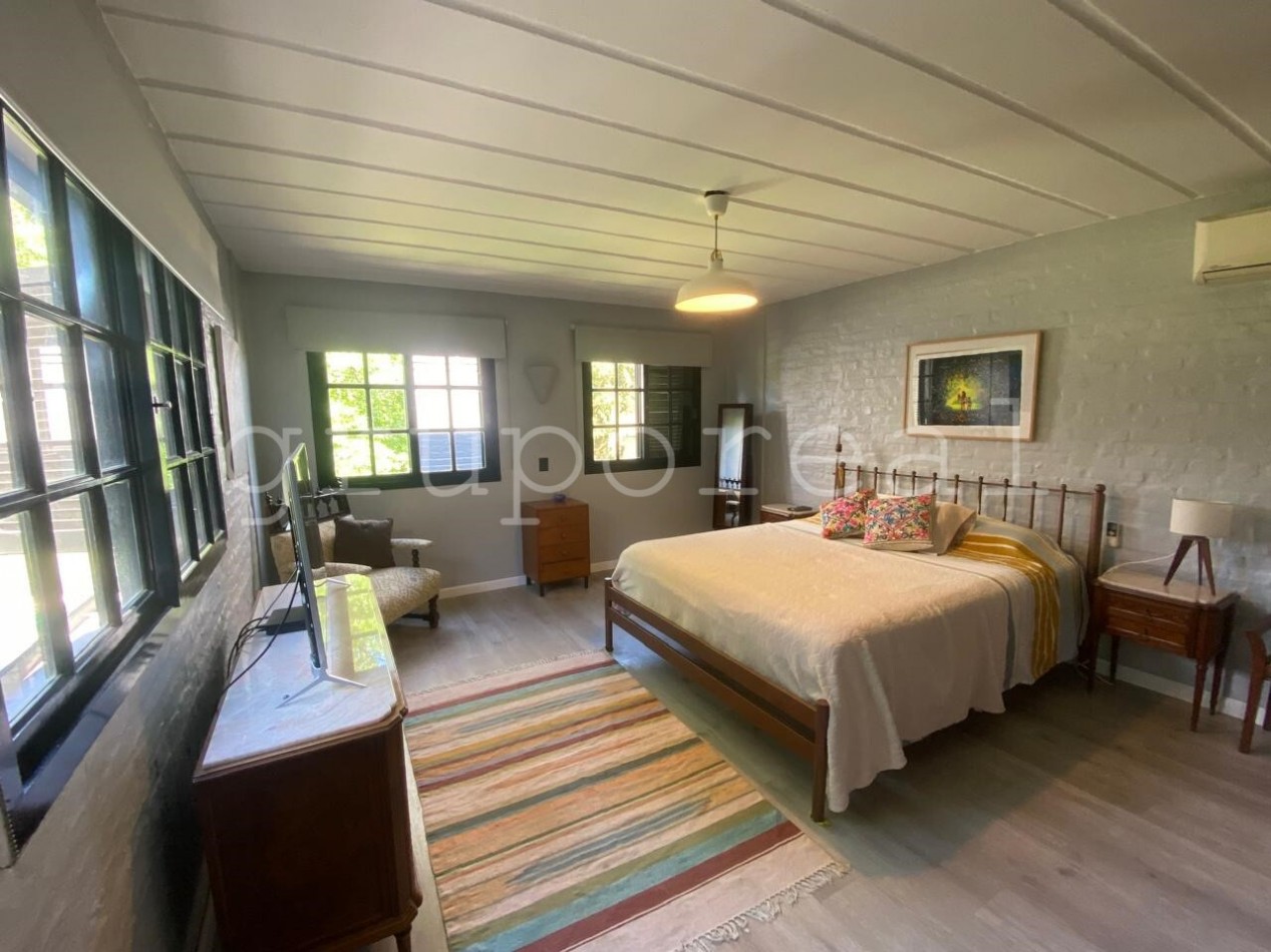 EL OMBU -  Casa sobre lote al golf con 3 dormitorios , gran playroom 