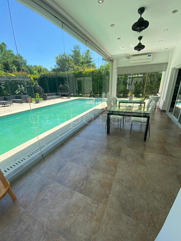 SOLAR DEL BOSQUE - 5 Dormitorios - Construccion Y Terminaciones Premium