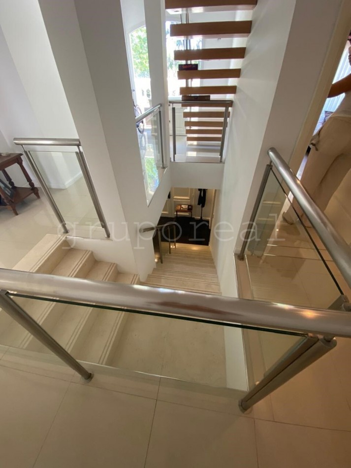 SOLAR DEL BOSQUE - 5 Dormitorios - Construccion Y Terminaciones Premium