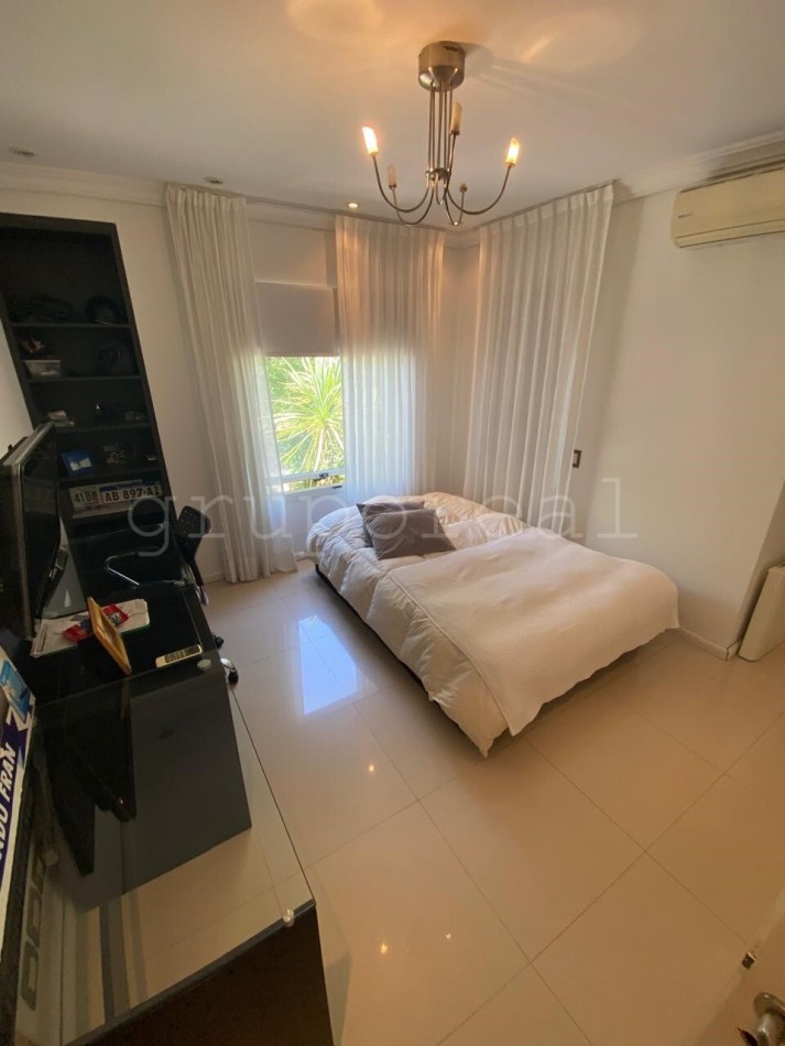 SOLAR DEL BOSQUE - 5 Dormitorios - Construccion Y Terminaciones Premium