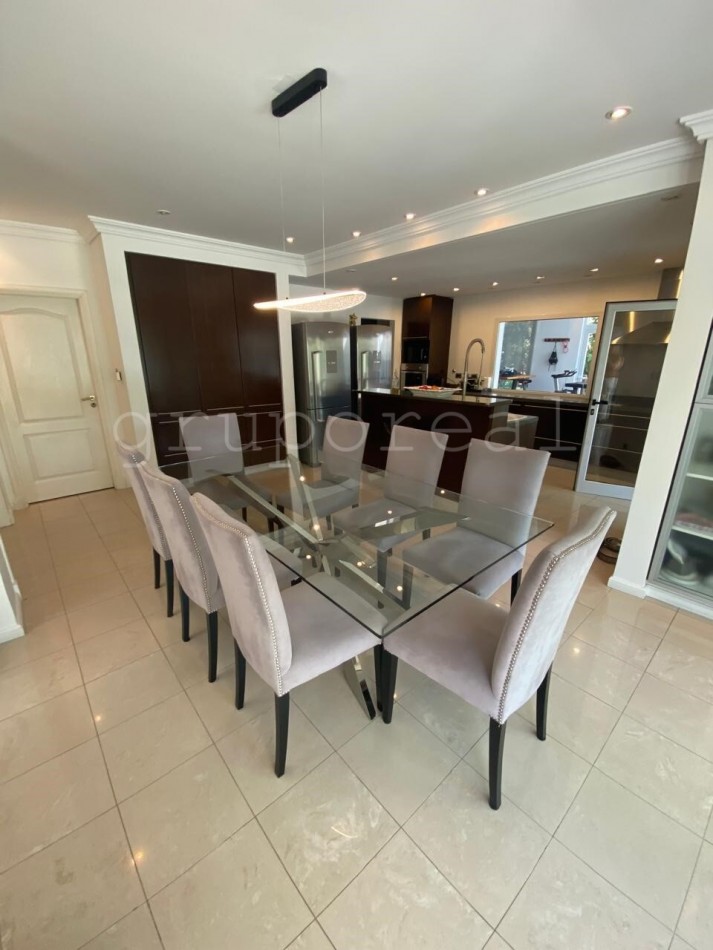 SOLAR DEL BOSQUE - 5 Dormitorios - Construccion Y Terminaciones Premium