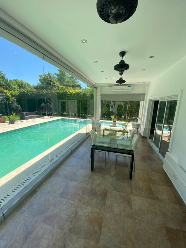 SOLAR DEL BOSQUE - 5 Dormitorios - Construccion Y Terminaciones Premium