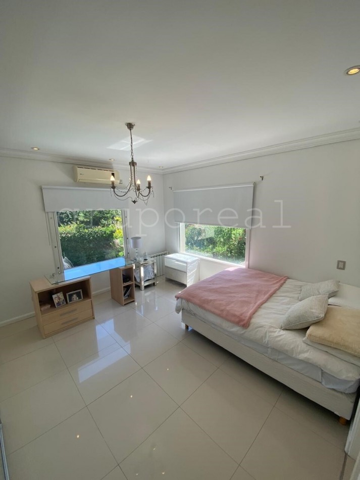 SOLAR DEL BOSQUE - 5 Dormitorios - Construccion Y Terminaciones Premium