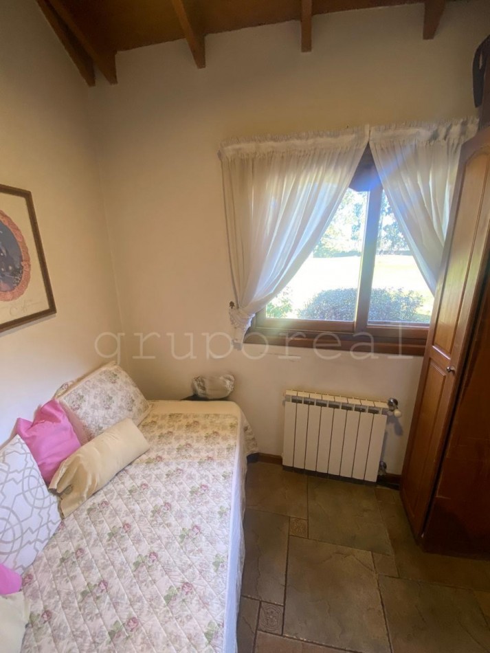 EL OMBU - Residencia a la Venta sobre gran lote al golf