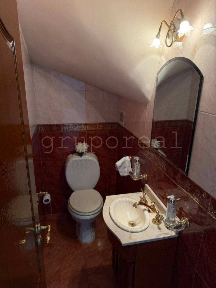EL OMBU - Residencia a la Venta sobre gran lote al golf