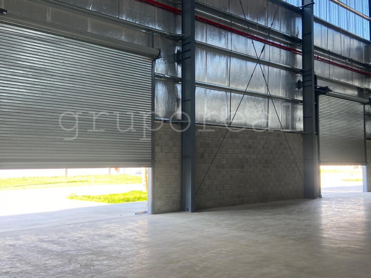 POLO INDUSTRIAL SPEGAZZINI - Nave 3000 m2 cubiertos