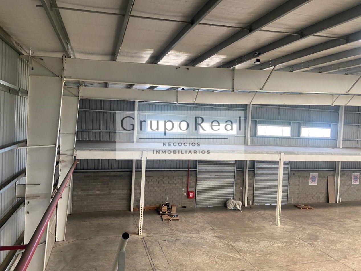 Alquiler Nave Industrial  a metros AU Ezeiza - Cañuelas 
